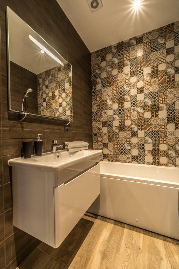 Greystone Suites & Apartments Riga Buitenkant foto